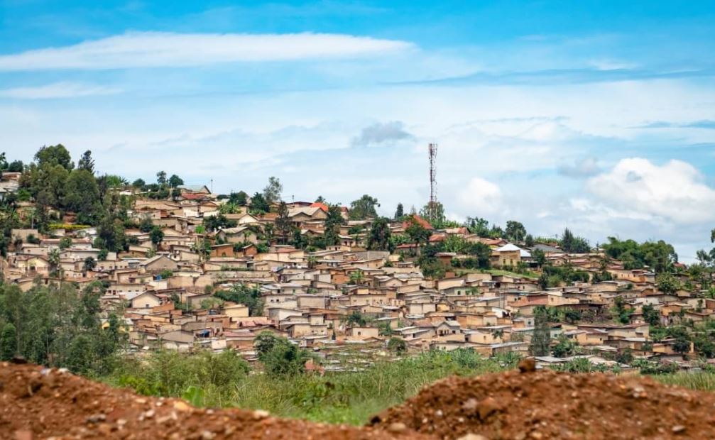 CableFree Rural Broadband using 4G LTE and Mesh WiFi in Africa - Rwanda and Tanzania