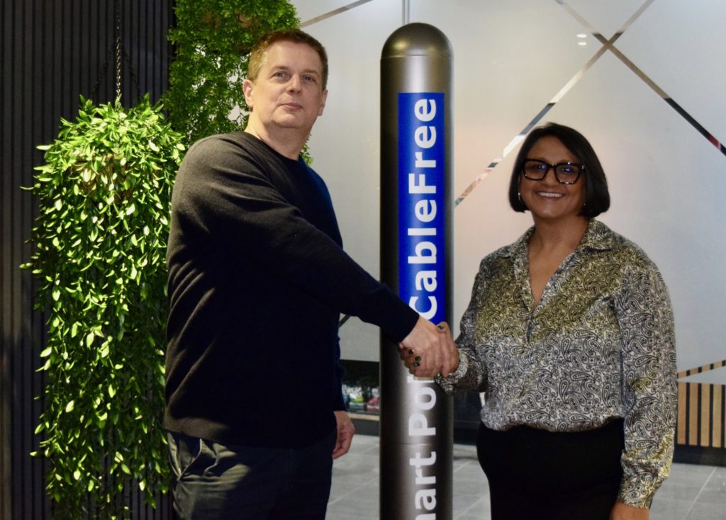 Stephen Patrick, CEO of CableFree and Anita Mistry, Sales Director at Cogent Distribution celebrate the new partnership alongside the CableFree 4G & 5G LTE Small Cell SmartPole.